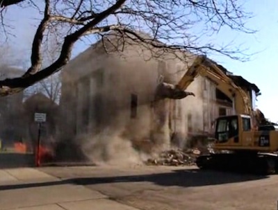 Demolition of Masonic Temple, Madison, South Dakota, 2015.04.27. (Screen cap from Madison Daily Leader video.)