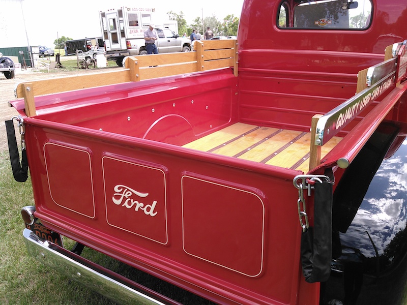 1949 Ford truck bed