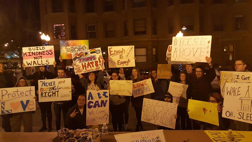 Anti-Trumpists protest outside federal courthouse in Sioux Falls, 2016.11.09. Photo by Julia Tibbetts.