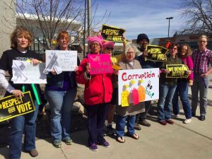 Citizens rally against corruption in Pierre, South Dakota. Photo by Roxanne Weber, Facebook, 2017.03.25.