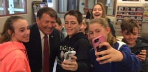 Selfies with the Senator, no extra charge. Probably. (From @SenatorRounds, 2017.04.18)