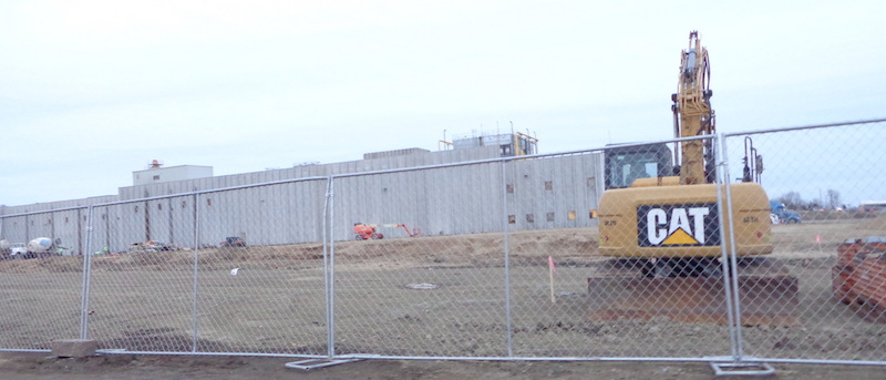 Construction on west side of Agropur cheese factory, Lake Norden, South Dakota, 2017.12.15.