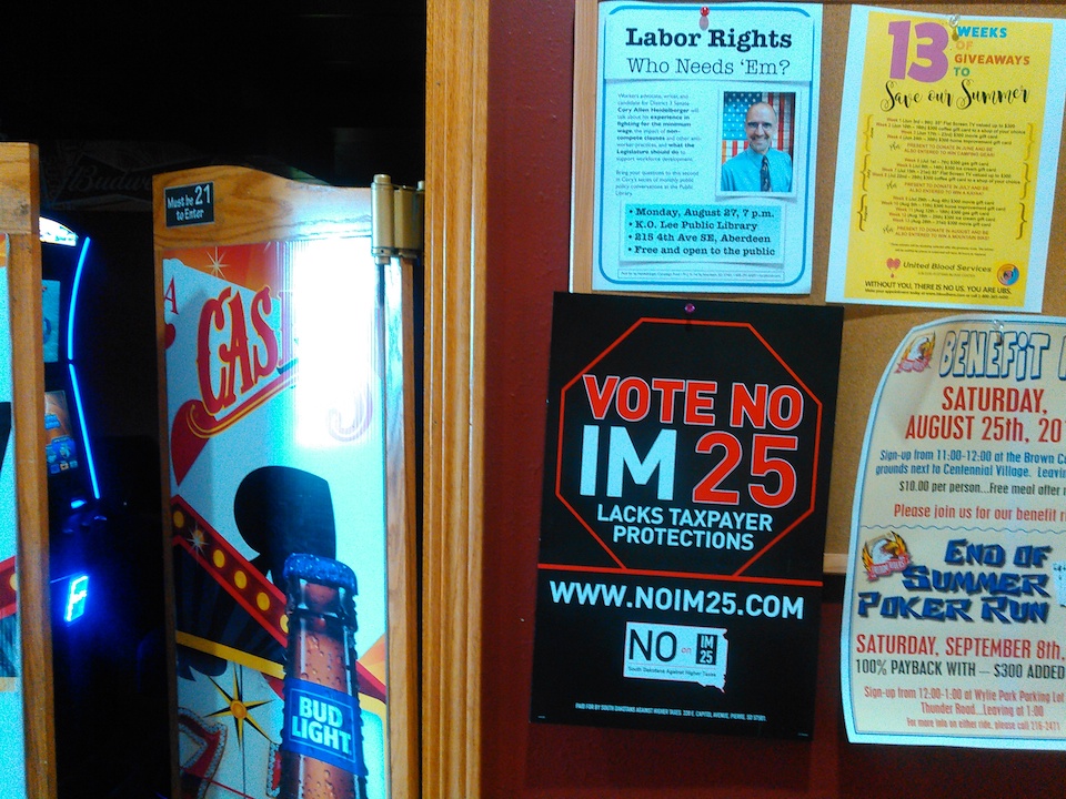No on IM 25 poster, Wolf Stop, State and 6th Ave SE, Aberdeen, SD, 2018.08.25.