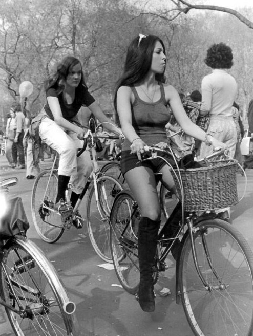 women bicycling in NYC, 1970s