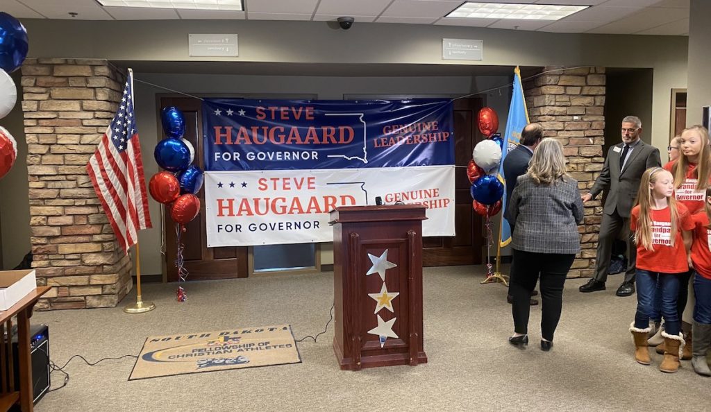 Austin Goss, Twitter pic of Steven Haugaard press conference set-up, 1601 E 69th St, Sioux Falls, SD, 2021.11.17