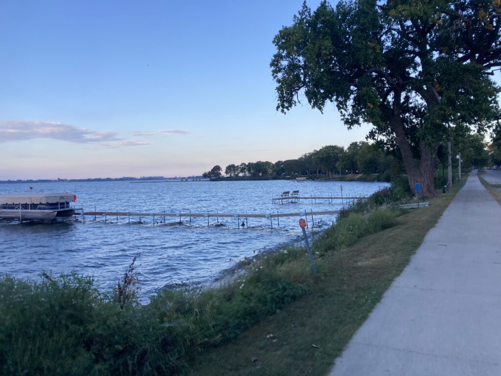 Waterfront trail for the first half-mile of Monday’s ride. Note those gentle waves coming in: that’s the south wind, a friendly tailwind sticking with me for an incredible third straight day.